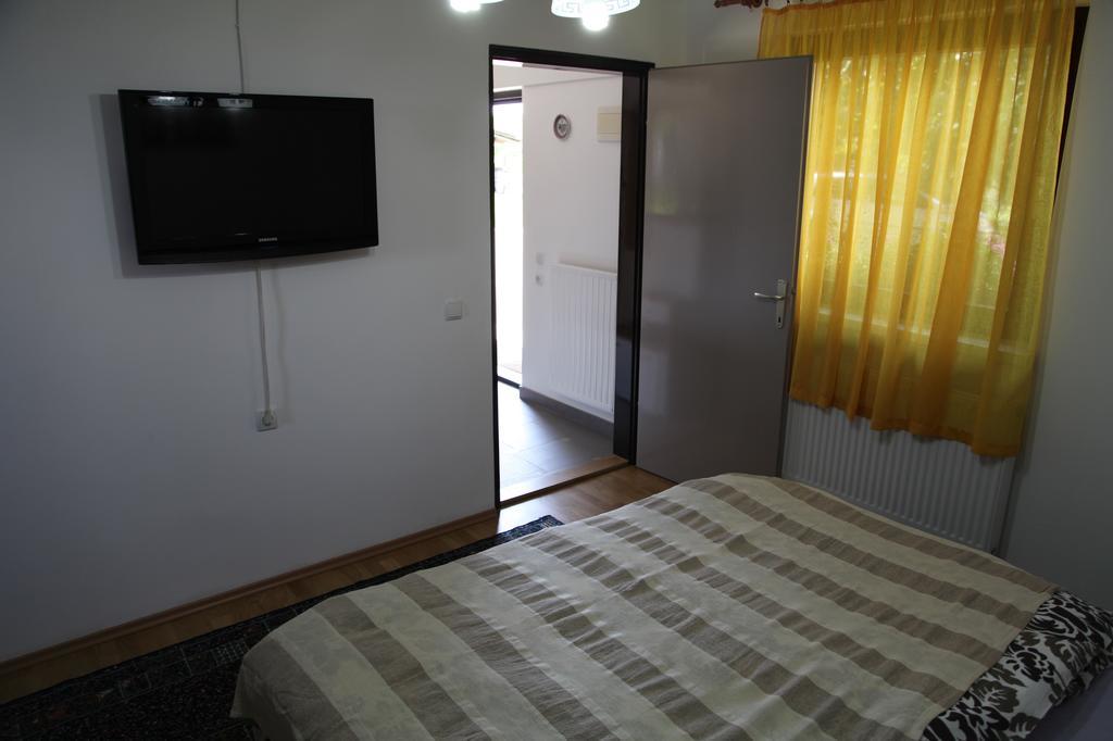 Holiday Home Maderka Strigova Exteriér fotografie