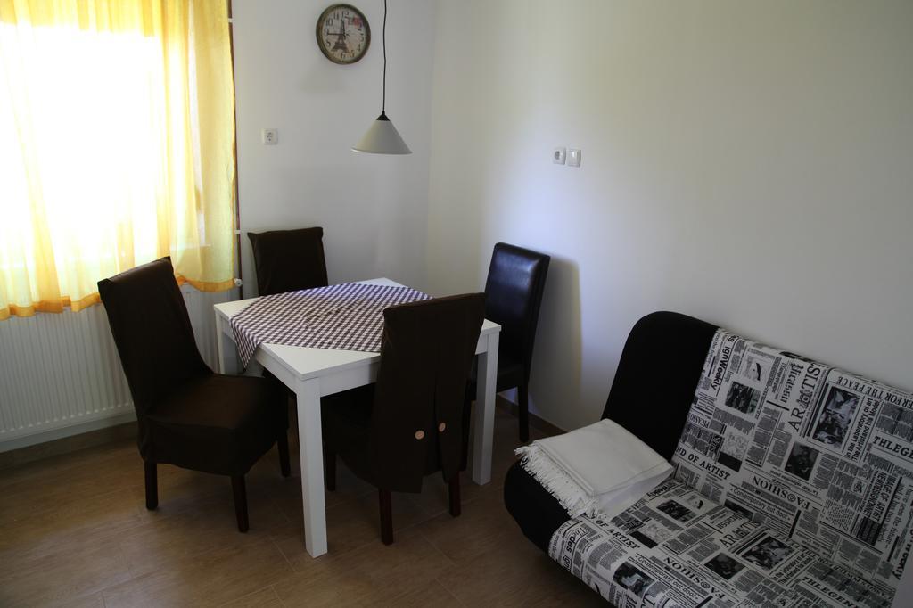 Holiday Home Maderka Strigova Exteriér fotografie