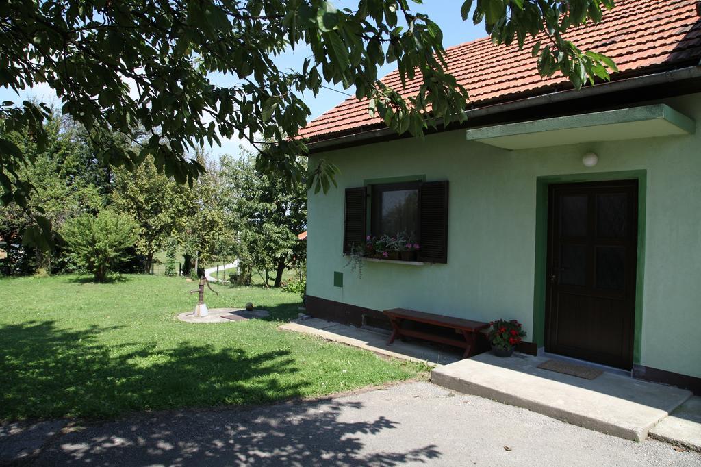 Holiday Home Maderka Strigova Exteriér fotografie